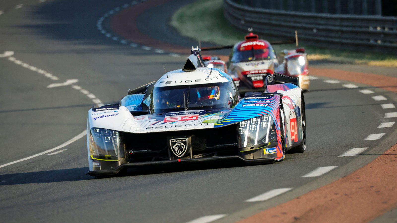 Peugeot'nun aracı, 9x8 Hypercar.